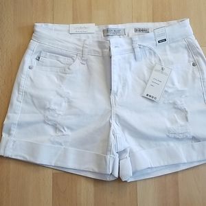 Judy Blue white denim shorts